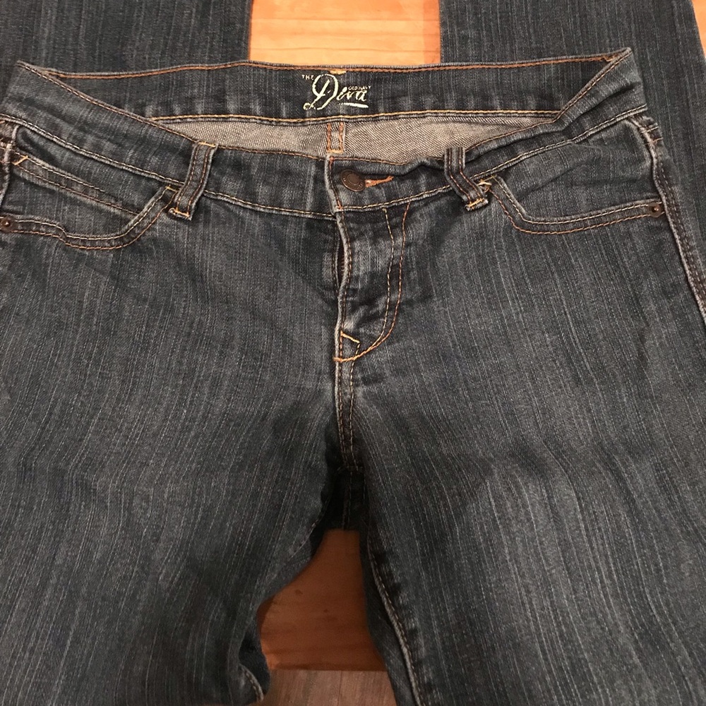 Old navy diva jeans size 6 short
